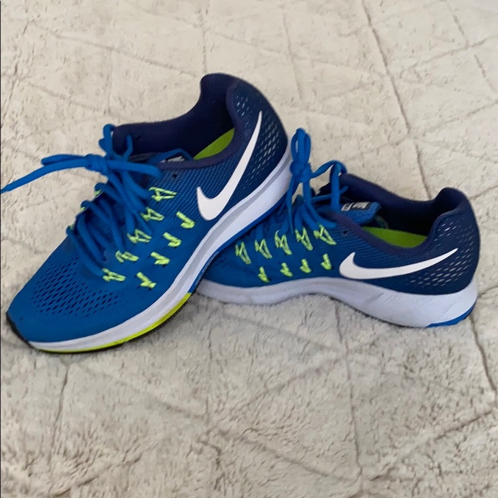 Nike Zoom Pegasus 33 Size 7.5